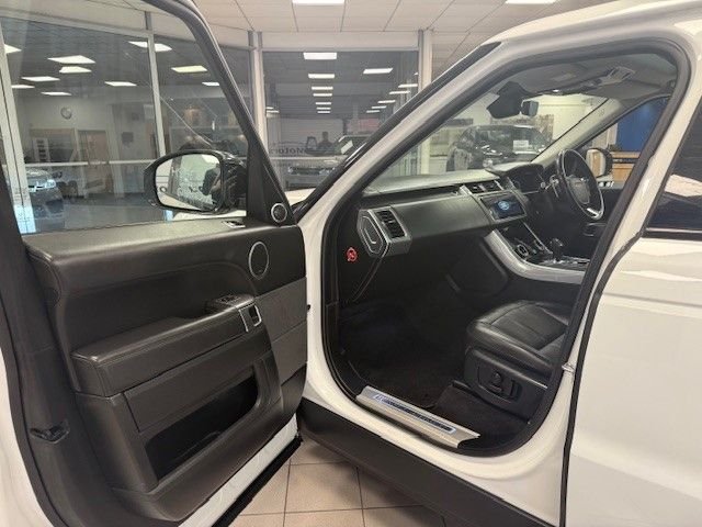 Used Land Rover Range Rover Sport 2018 for sale - 76385873: Photo 19