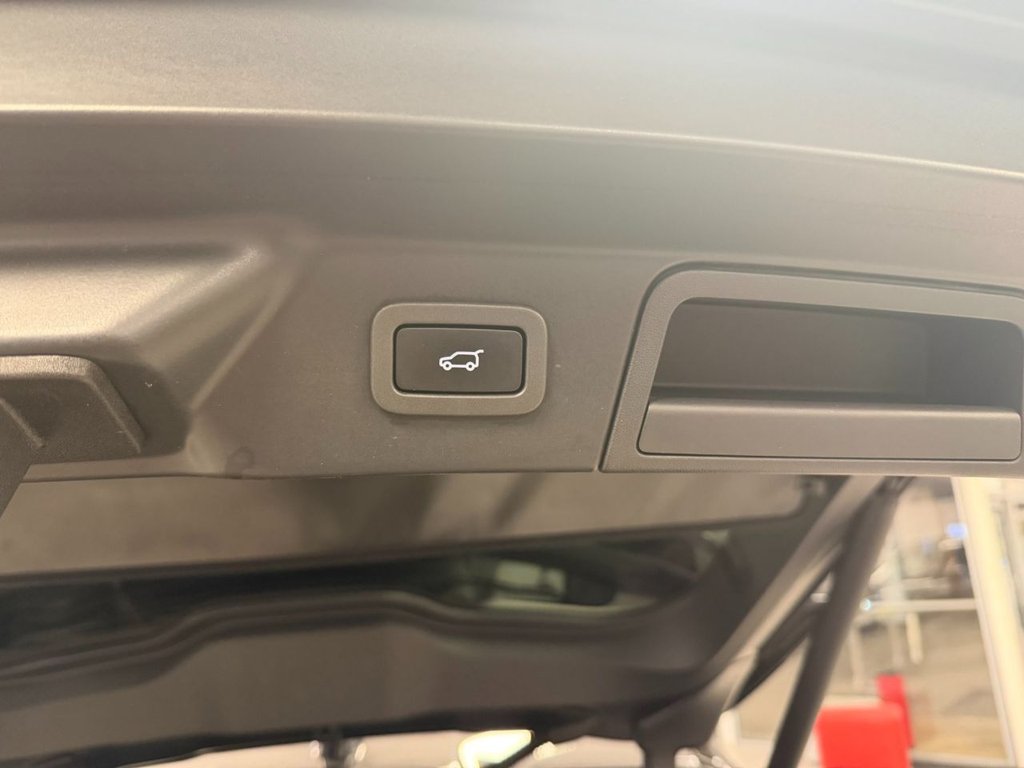 Used Land Rover Range Rover Velar 2019 for sale - 77792523: Photo 8