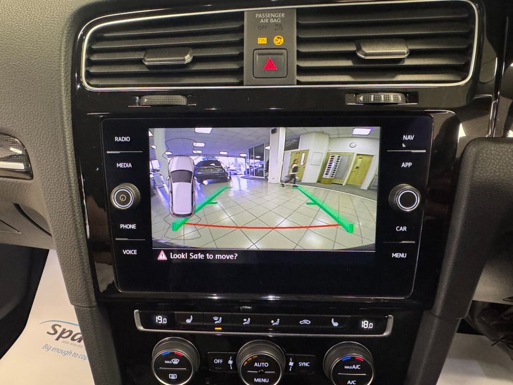 Used Volkswagen Golf 2019 for sale - 76236243: Photo 19