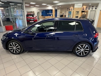 Used Volkswagen Golf 2019 for sale - 76236243: Photo