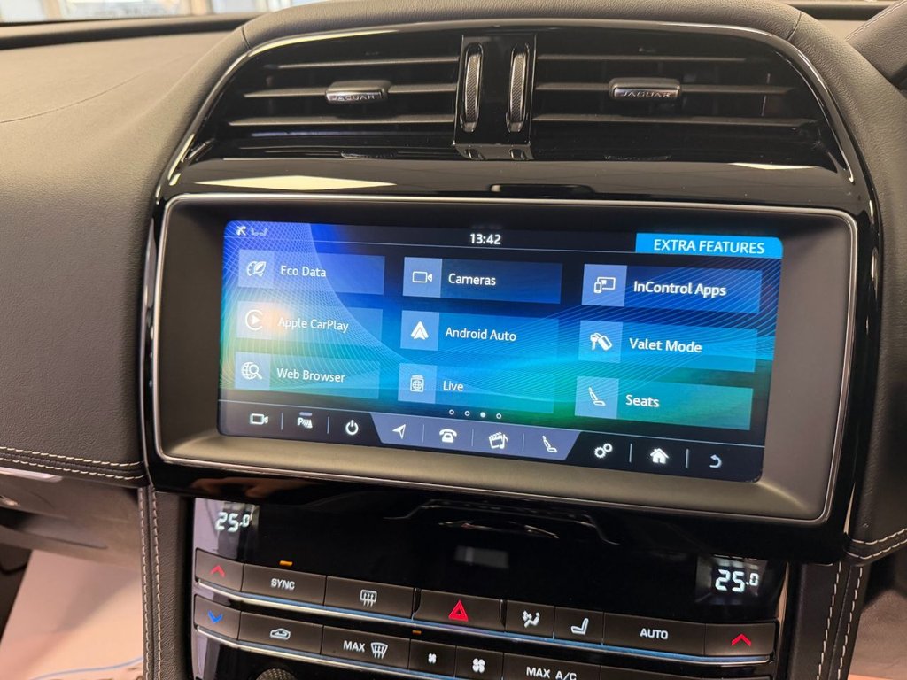 Used Jaguar F-Pace 2019 for sale - 77636806: Photo 20