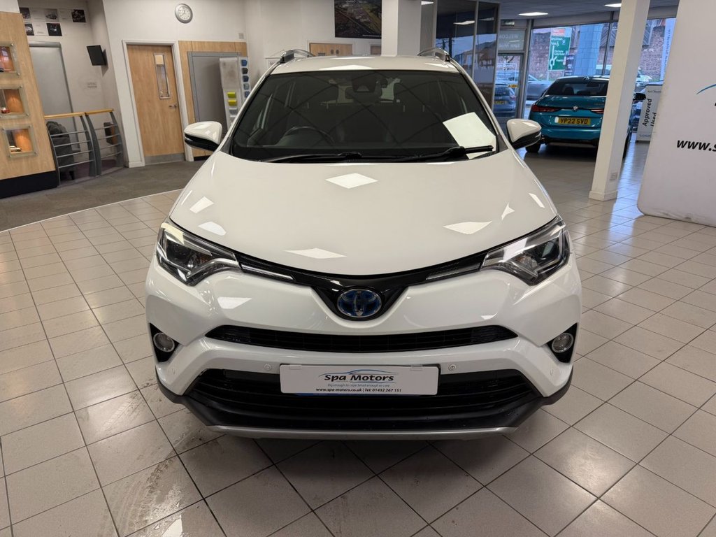 Used Toyota RAV4 2017 for sale - 77463887: Photo 2