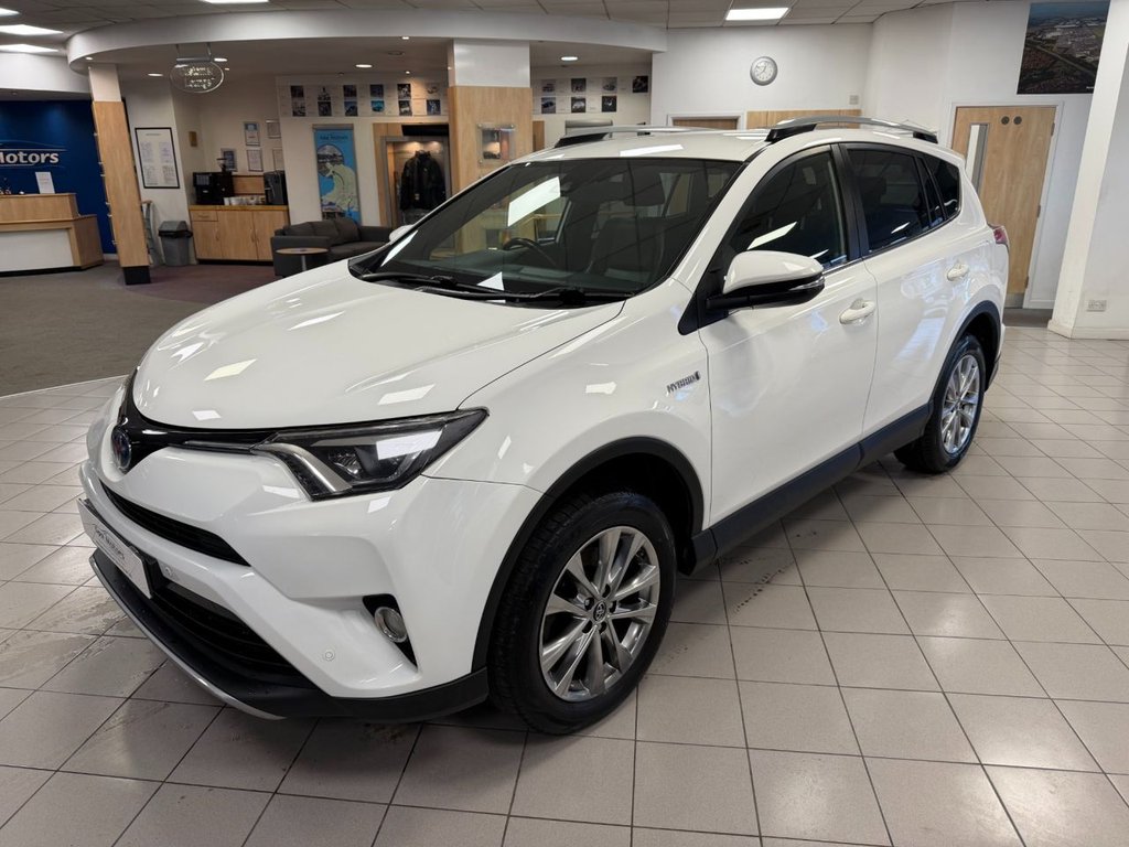 Used Toyota RAV4 2017 for sale - 77463887: Photo 3