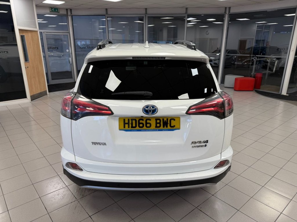 Used Toyota RAV4 2017 for sale - 77463887: Photo 6