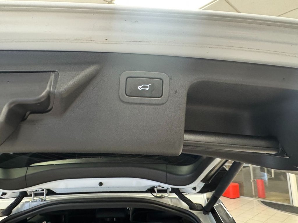 Used Land Rover Discovery Sport 2018 for sale - 76056979: Photo 9