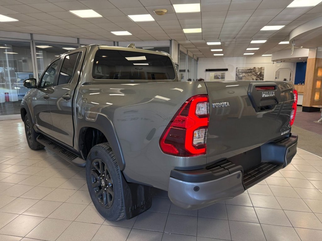 Used Toyota Hilux 2025 for sale - 76797615: Photo 4