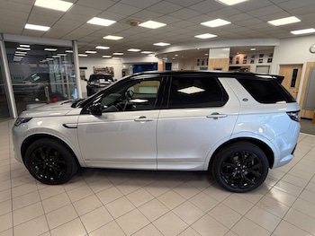Used Land Rover Discovery Sport 2020 for sale - 77327792: Photo