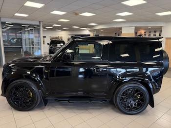 Used Land Rover Defender 2024 for sale - 78134324: Photo