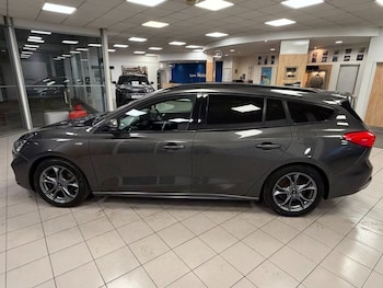 Used Ford Focus 2021 for sale - 77437360: Photo