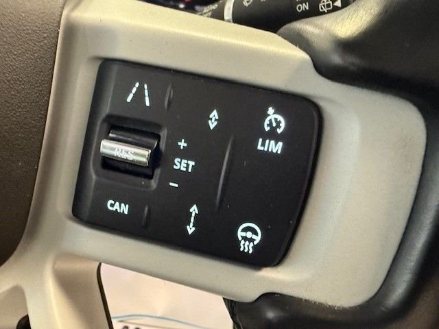 Used Land Rover Defender 2022 for sale - 76569977: Photo 12