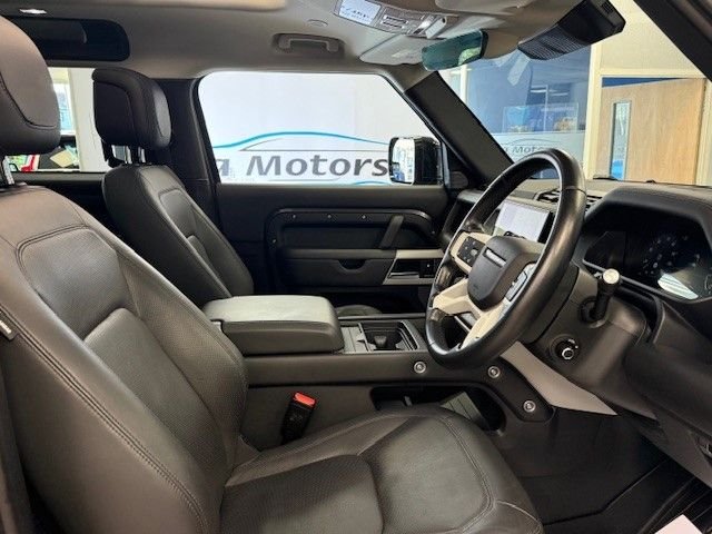 Used Land Rover Defender 2022 for sale - 76569977: Photo 9