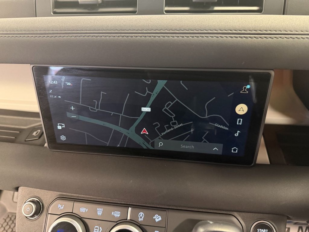 Used Land Rover Defender 2022 for sale - 77642225: Photo 27