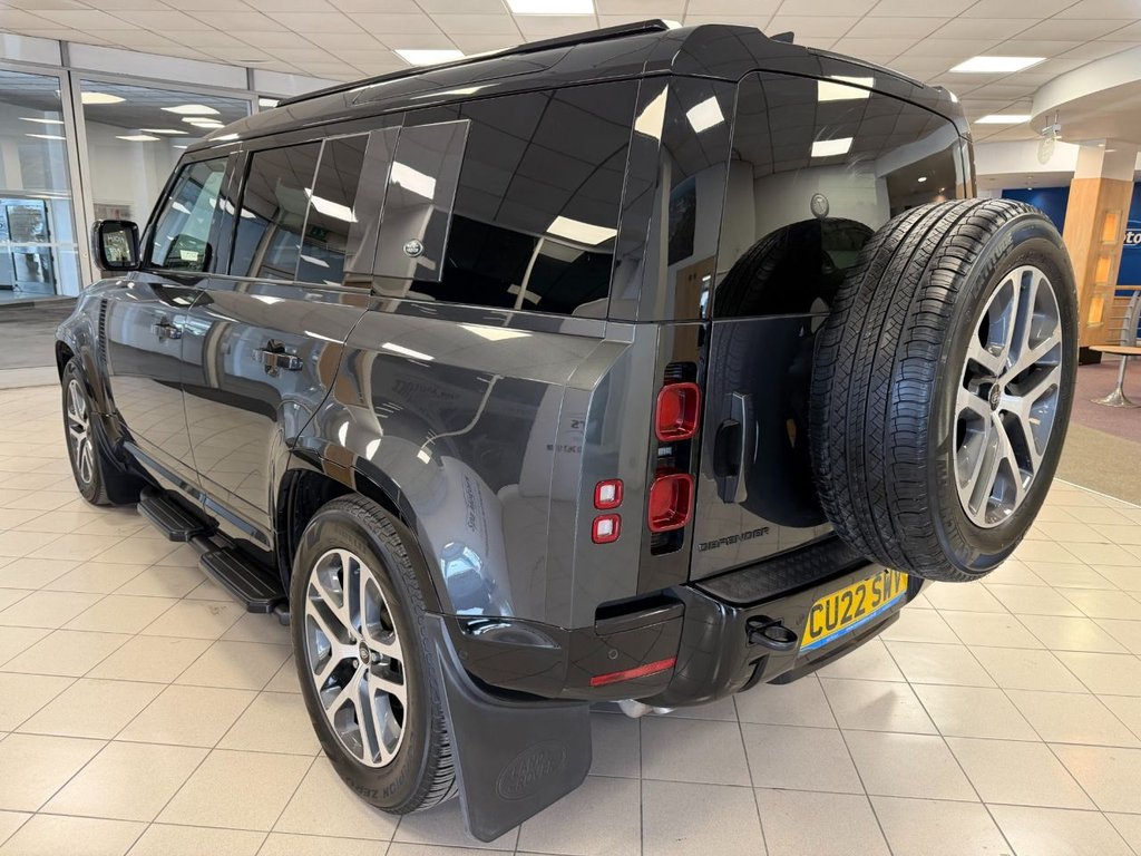 Used Land Rover Defender 2022 for sale - 77642225: Photo 5