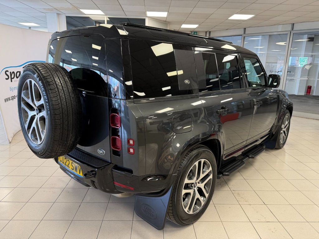 Used Land Rover Defender 2022 for sale - 77642225: Photo 8