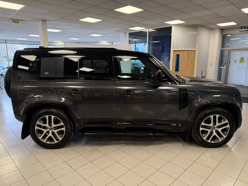 Used Land Rover Defender 2022 for sale - 77642225: Photo 9