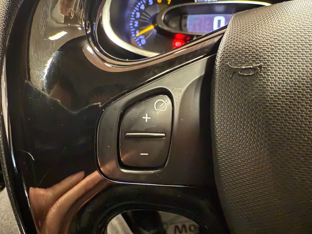 Used Renault Clio 2015 for sale - 76973697: Photo 12