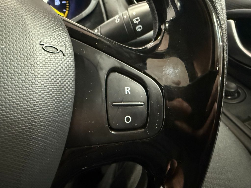 Used Renault Clio 2015 for sale - 76973697: Photo 13