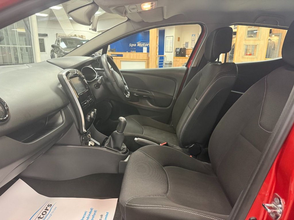 Used Renault Clio 2015 for sale - 76973697: Photo 18