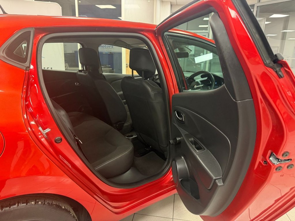 Used Renault Clio 2015 for sale - 76973697: Photo 21