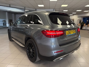 Used Mercedes-Benz GLC 2018 for sale - 77936051: Photo