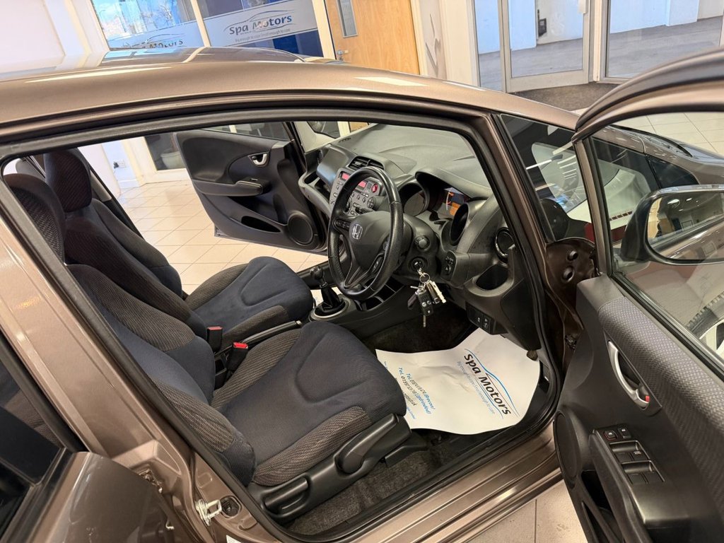 Used Honda Jazz 2014 for sale - 77936506: Photo 12