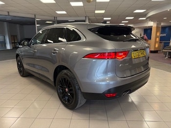 Used Jaguar F-Pace 2020 for sale - 75585853: Photo