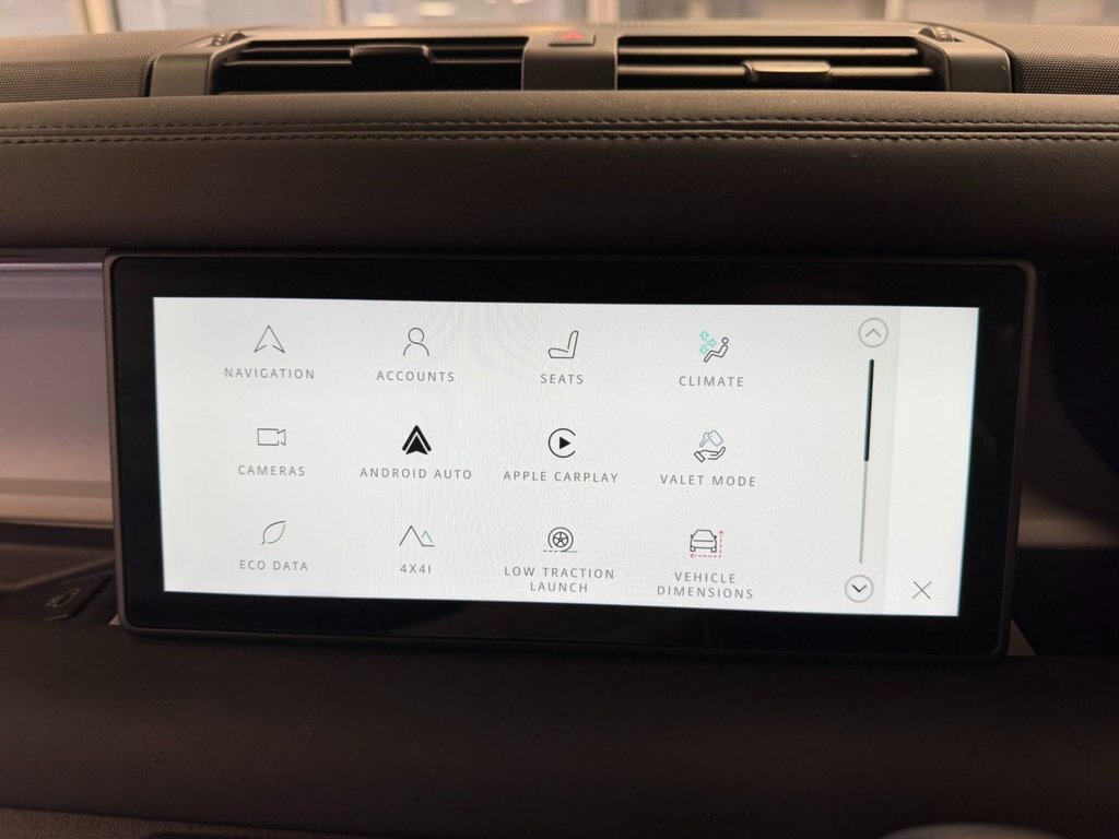 Used Land Rover Defender 2023 for sale - 77952287: Photo 22