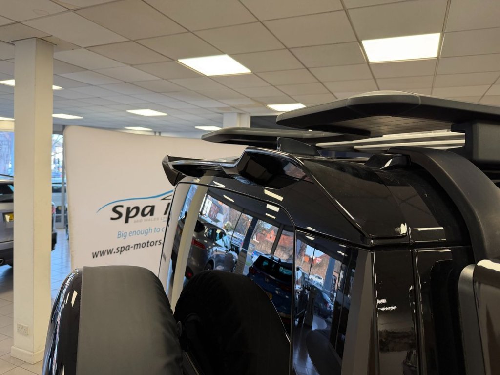 Used Land Rover Defender 2023 for sale - 77952287: Photo 30