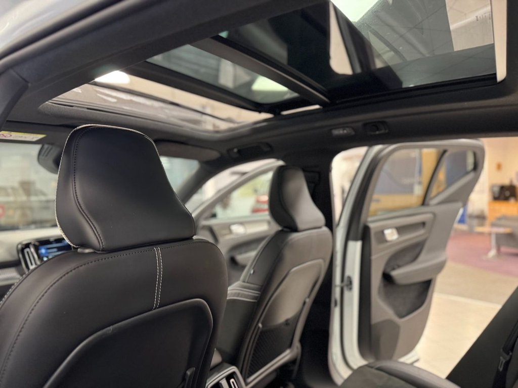 Used Volvo XC40 2018 for sale - 76118687: Photo 34
