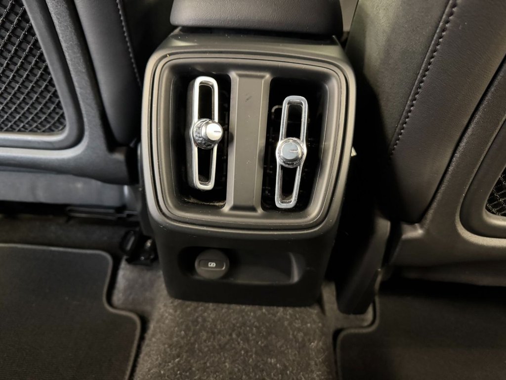 Used Volvo XC40 2021 for sale - 76784236: Photo 26