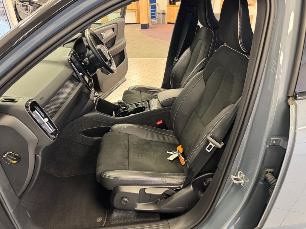 Used Volvo XC40 2021 for sale - 76784236: Photo 28