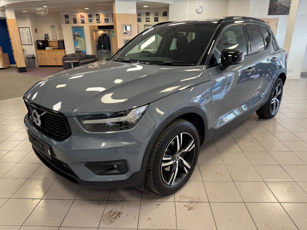 Used Volvo XC40 2021 for sale - 76784236: Photo 3