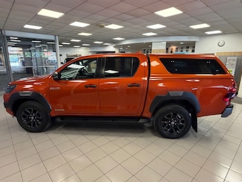 Used Toyota Hilux 2022 for sale - 79196982: Photo