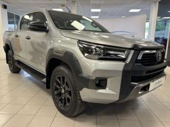 2021 (71) - 2.8 D-4D Invincible X Pickup Double Cab 4dr Diesel Auto 4WD Euro 6 (s/s) (2