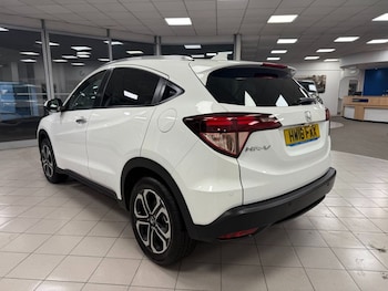 Used Honda HR-V 2018 for sale - 77072581: Photo