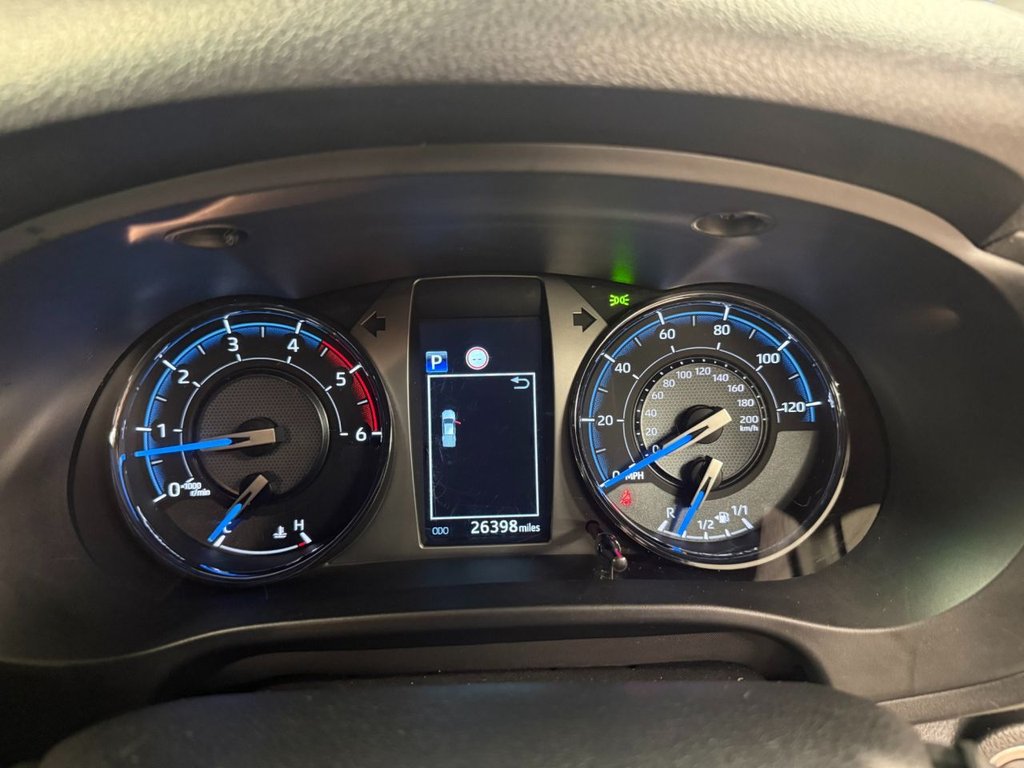 Used Toyota Hilux 2021 for sale - 77327704: Photo 14