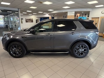 Used Land Rover Discovery Sport 2018 for sale - 79244694: Photo