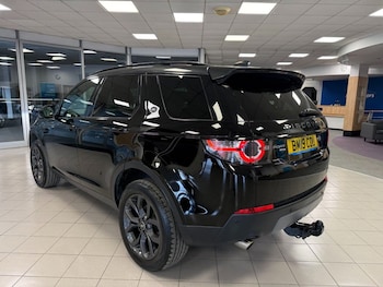 Used Land Rover Discovery Sport 2019 for sale - 78219385: Photo