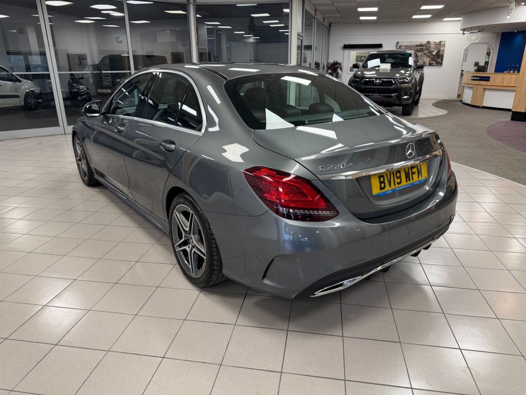 Used Mercedes-Benz C Class 2019 for sale - 76883524: Photo 5