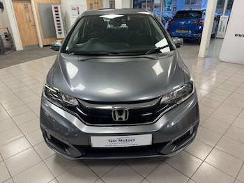 Used Honda Jazz 2018 for sale - 76210674: Photo