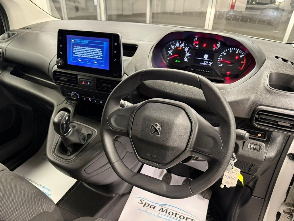 Used Peugeot Partner 2021 for sale - 76481849: Photo 12