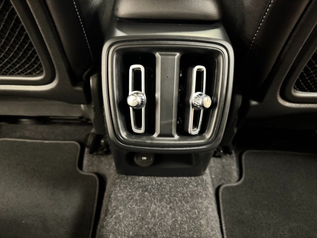 Used Volvo XC40 2019 for sale - 76923222: Photo 25