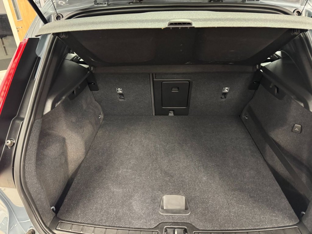 Used Volvo XC40 2019 for sale - 76923222: Photo 7