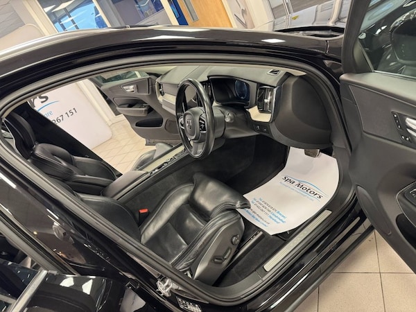 Used Volvo XC60 2017 for sale - 76163608: Photo 15