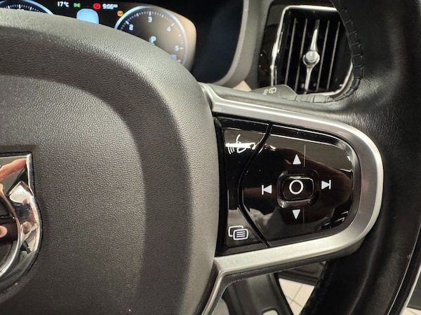 Used Volvo XC60 2017 for sale - 76163608: Photo 22