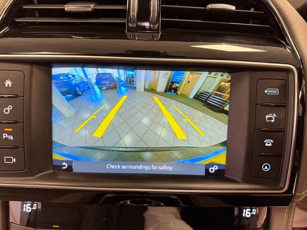 Used Jaguar F-Pace 2019 for sale - 77952399: Photo 21