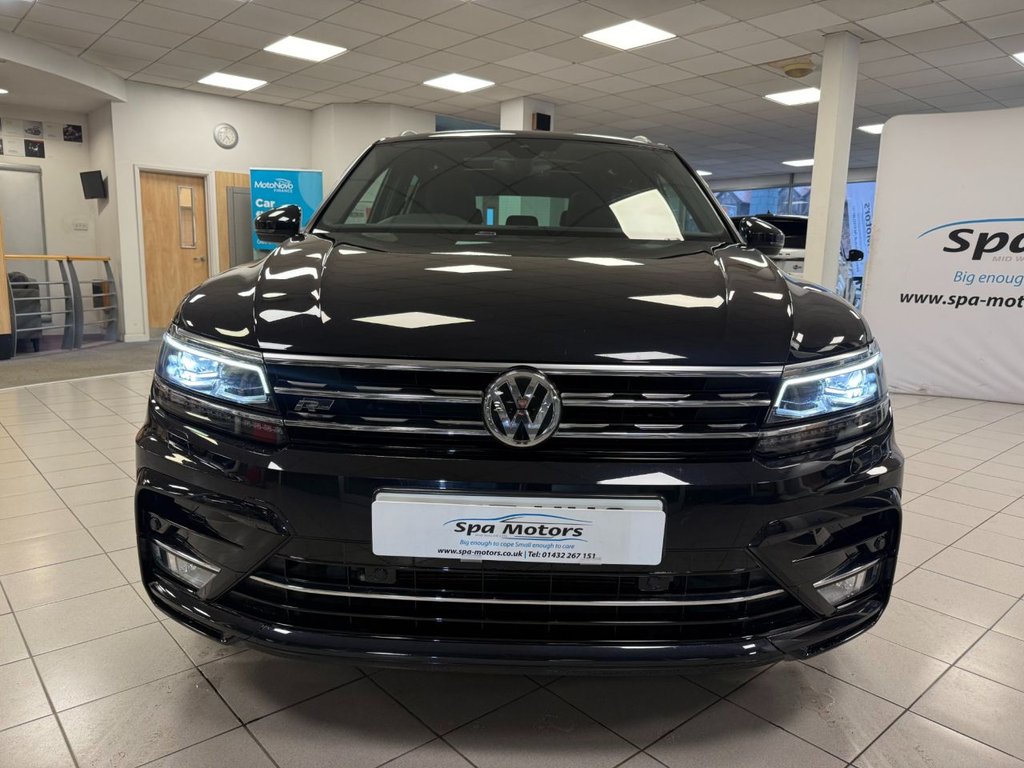 Used Volkswagen Tiguan 2017 for sale - 77849695: Photo 2