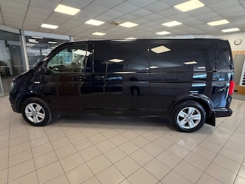 Used Volkswagen Transporter 2016 for sale - 77654697: Photo