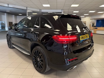 Used Mercedes-Benz GLC 2019 for sale - 79276179: Photo