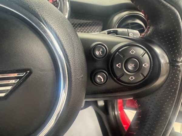 Used MINI Hatch 2019 for sale - 75456311: Photo 23